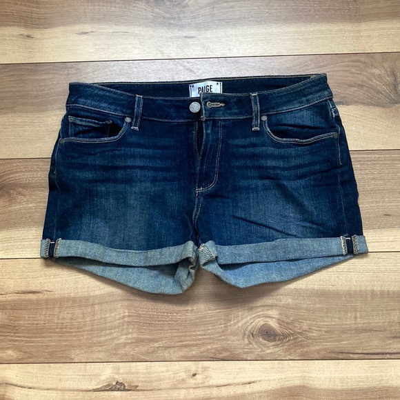 PAIGE Pants - PAIGE Jimmy Jimmy Caitlin Jean Shorts. Size 27